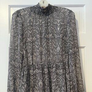 Forever 21 Patterned Long Sleeved Dress